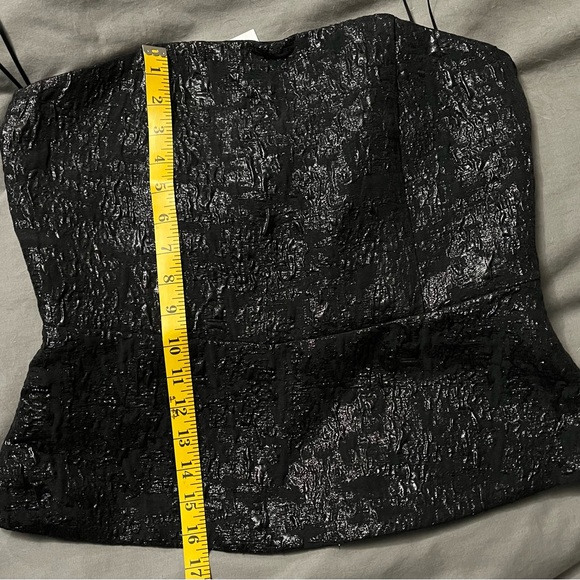 New With Tags H&M Bandeau Style Peplum Top M - Picture 8 of 9